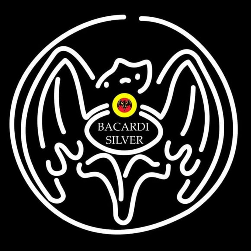 Bacardi Silver Bat Rum Sign Neonskylt