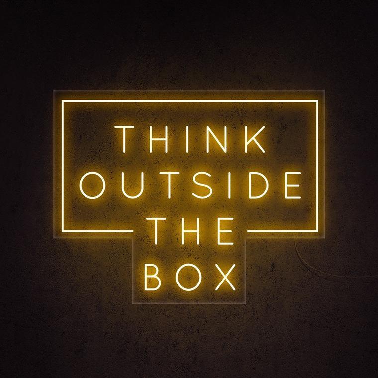 Think Outside The Box Neonskylt