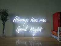 Always Kiss Me Good Night Neonskylt