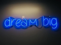 Dream Big Neonskylt