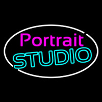 Oval Portrait Studio Neonskylt