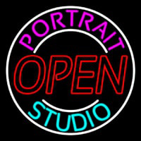 Portrait Studio Red Open Neonskylt