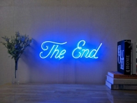 The End Neonskylt